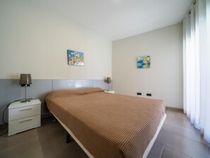 3 quartos, Wi-Fi de cortesia, roupa de cama