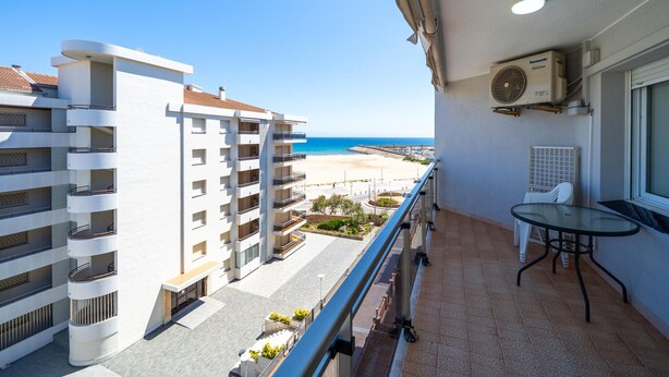 Unclassified image, 1 of 13, button - Renovated beachfront apartment with 2 bedrooms, air conditioning, parking and Wifi (Torredembarra)