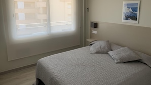 Unclassified image, 5 of 13, button - Renovated beachfront apartment with 2 bedrooms, air conditioning, parking and Wifi (Torredembarra)