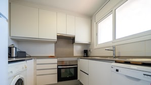 Unclassified image, 4 of 13, button - Renovated beachfront apartment with 2 bedrooms, air conditioning, parking and Wifi (Torredembarra)