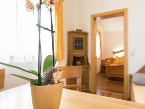 1 bedroom, WiFi - Sunny Alpine Apartment by the Slopes (Kaprun)