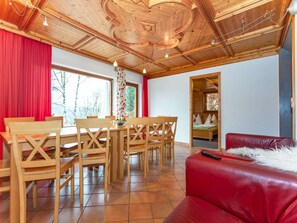 Dining - Chalet in Neukirchen near Ski Wildkogel (Neukirchen am Großvenediger)