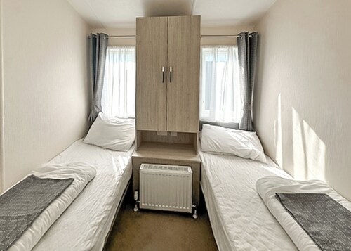 Superior Lodge (sleeps 8)