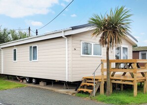 Exterior - Superior Lodge (sleeps 8) (Bacton-on-Sea)