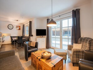 TV - Modern Apartment in Brixen  im Thale near Ski Area (Brixen im Thale)