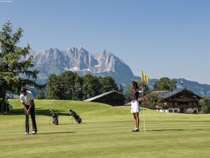 Golf - Modern Apartment in Brixen  im Thale near Ski Area (Brixen im Thale)