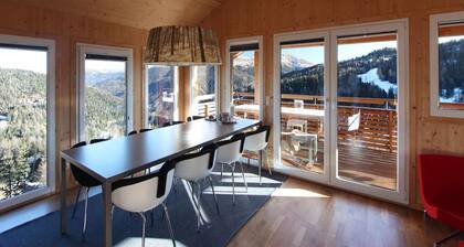 Schönes Chalet mit Sauna und Whirlpool