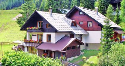 Apartment Nassfeld near Ski Slopes
