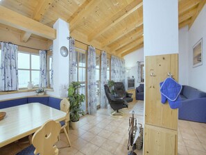 TV, fireplace, DVD player - Cozy chalet with sauna (Wald-Königsleiten)