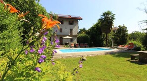 Piscine extérieure