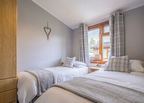 4 bedrooms