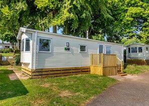 Exterior - Gold 3 Bedroom Caravan Pet (Brixham, Torbay)