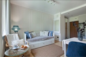 Deluxe Apartment | Living area