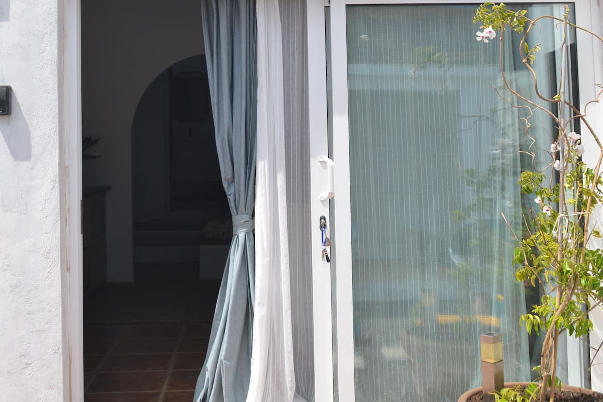 Studio Klasik | Setrika/meja setrika, Wi-Fi gratis, dan seprai linen