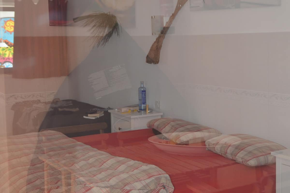 Kamar Grand | Setrika/meja setrika, Wi-Fi gratis, dan seprai linen