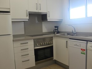 Fridge, microwave, oven, coffee/tea maker