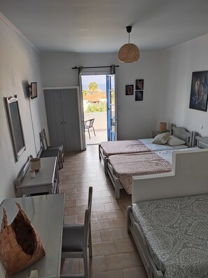 10 habitaciones, wifi y ropa de cama