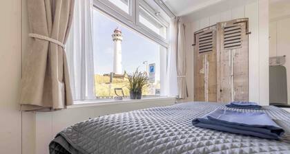 Top location! Next to lighthouse, beach 50m FLOW