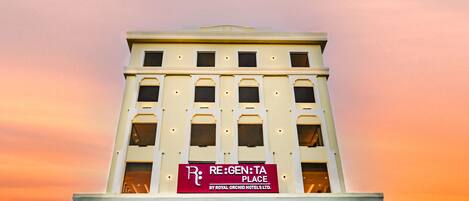 Fachada de la propiedad