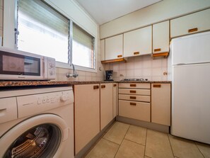 Fridge, microwave, coffee/tea maker