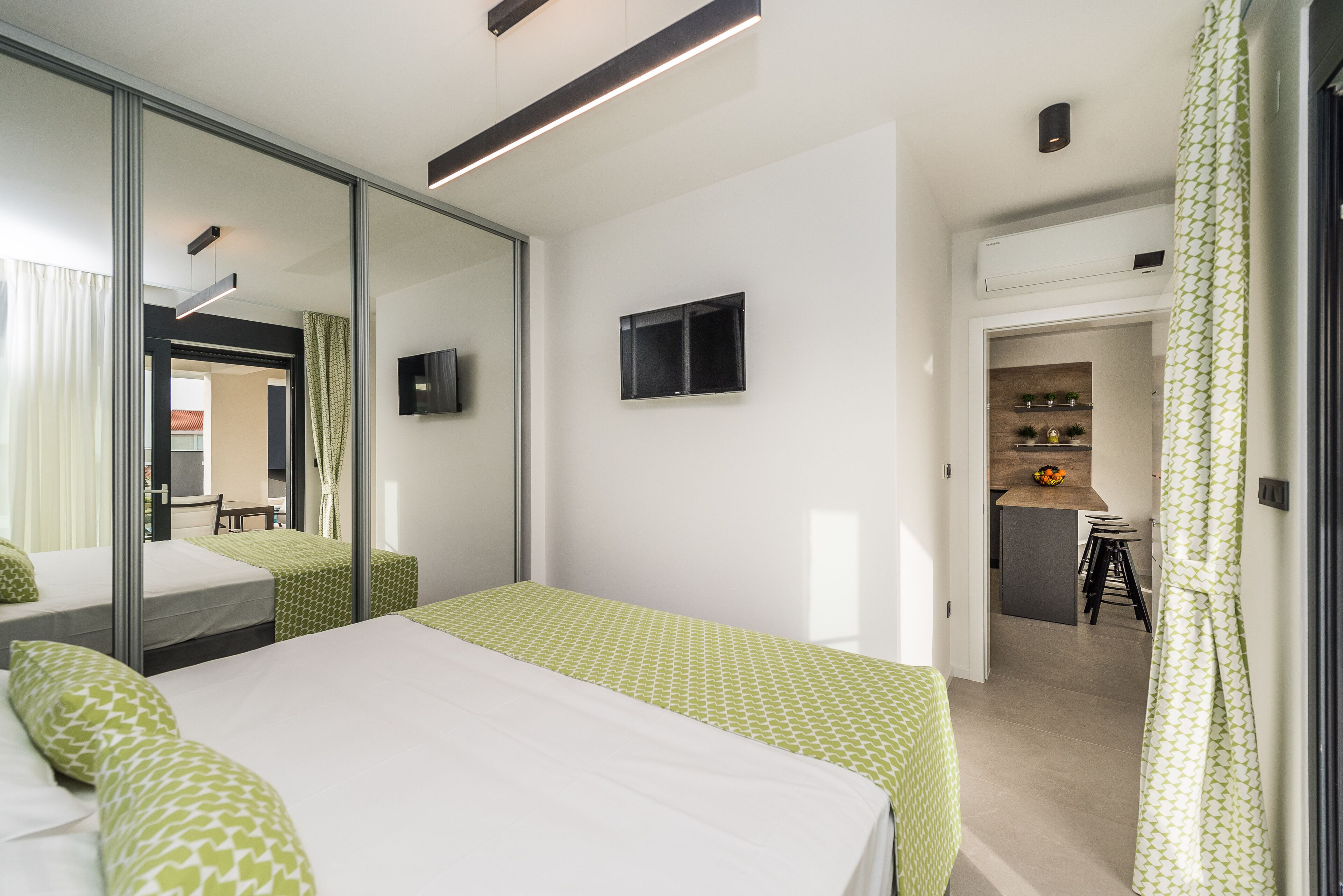 3 habitaciones y caja de seguridad en la habitación 