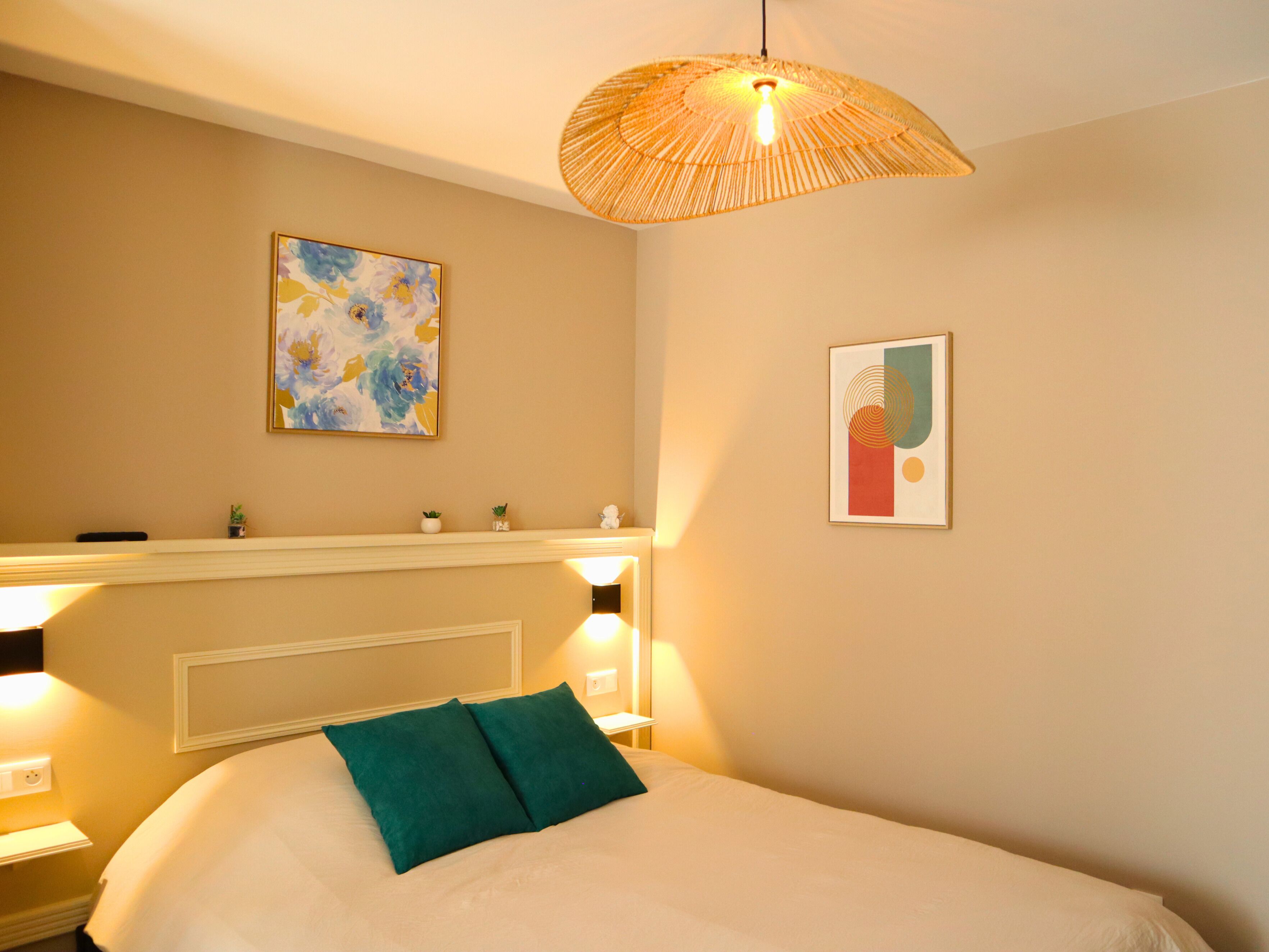 Desk, iron/ironing board, free WiFi, bed sheets