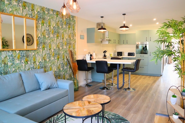 TV, Netflix, streaming services, offices
