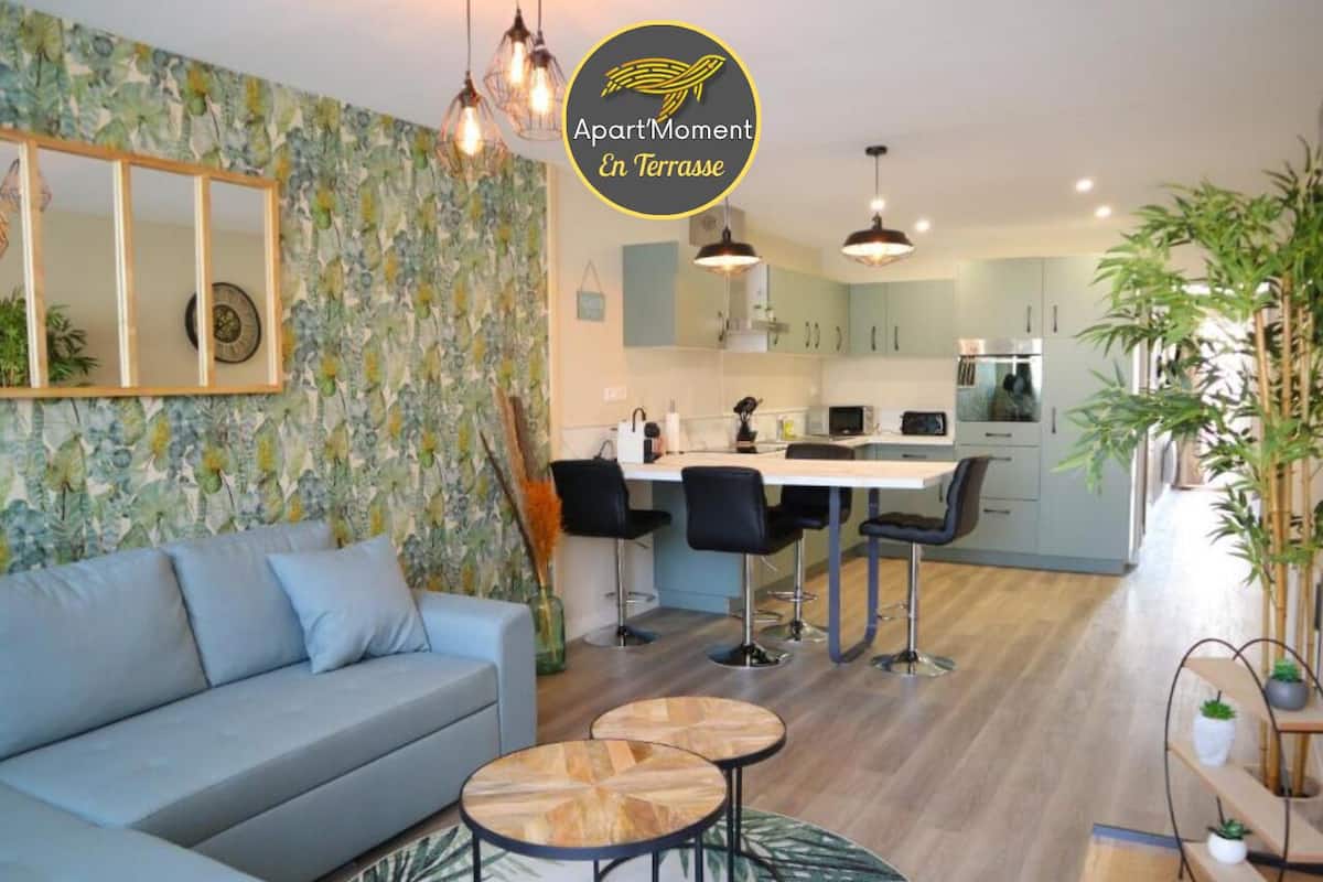 TV, Netflix, streaming services, offices