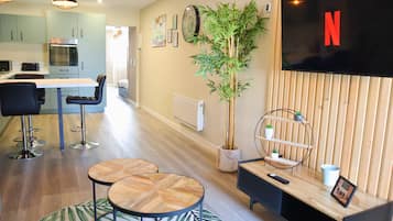 TV, Netflix, streaming services, offices
