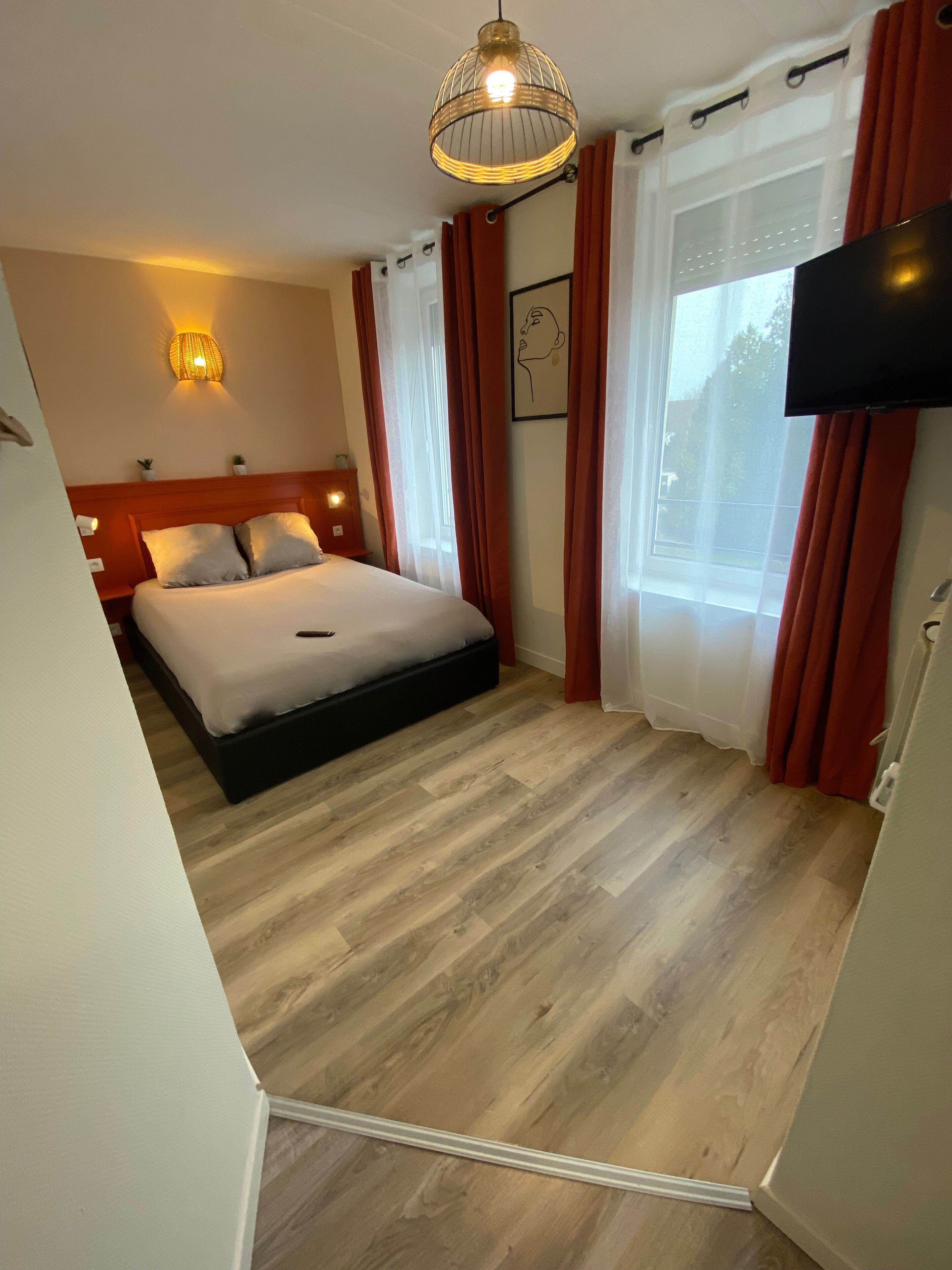 Desk, iron/ironing board, free WiFi, bed sheets