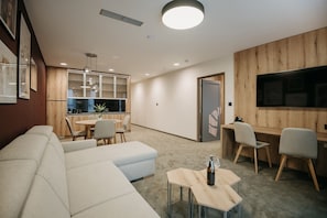 Deluxe-Apartment, 1 King-Bett und Schlafsofa, Kochnische | Hochwertige Bettwaren, Select-Comfort-Betten, Minibar, Zimmersafe
