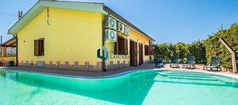 Villa Nettuno with private swimming pool