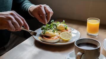 Daily full breakfast for a fee