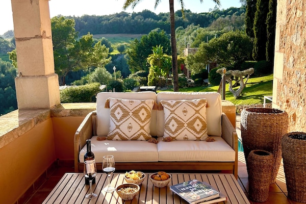 Überdachte Terrasse Haupthaus