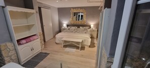 1 chambre, fer et planche à repasser, Wi-Fi gratuit, draps fournis