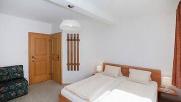 8 bedrooms, free WiFi