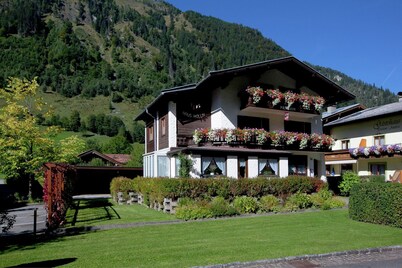 Chalet in Fusch near Ski Lift and Lake