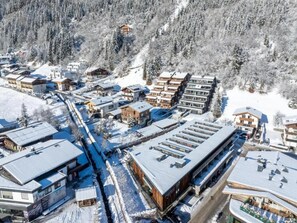 Exterior - Apartment in Neukirchen near Ski Lift (Neukirchen am Großvenediger)