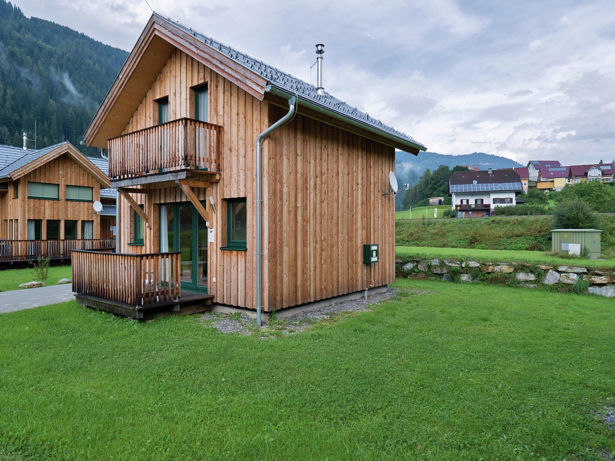 Außenseite Ferienhaus [Sommer]