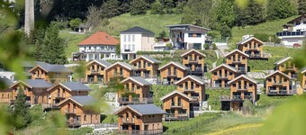 Chalet am Skilift mit Balkon und Sauna