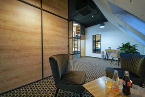 Classic 10-Bed Capsule Room | Desk, laptop workspace, iron/ironing board, free WiFi