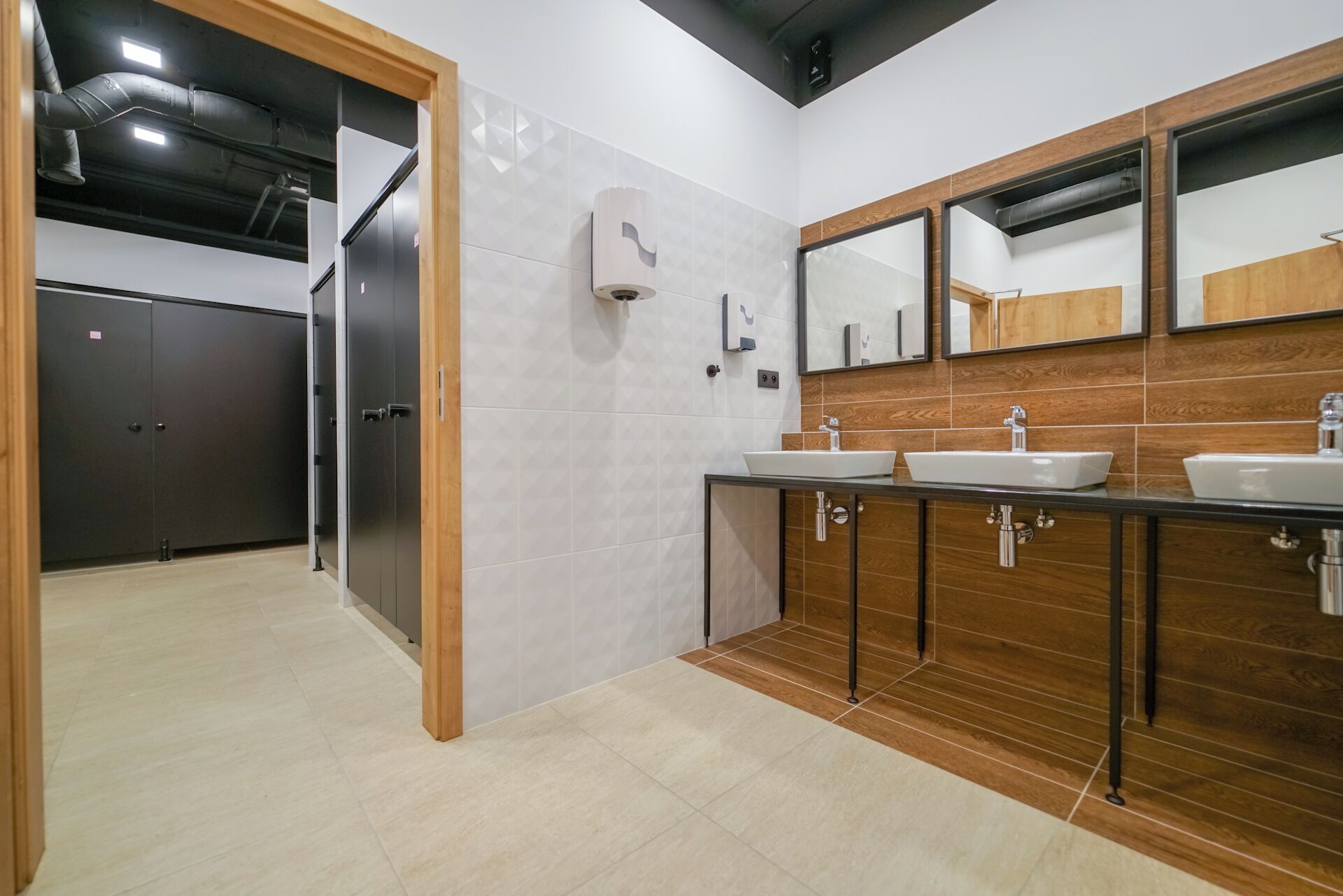 Photo - CHORS like a hotel - Capsule & NFT Boutique Hostel Bratislava - City Center