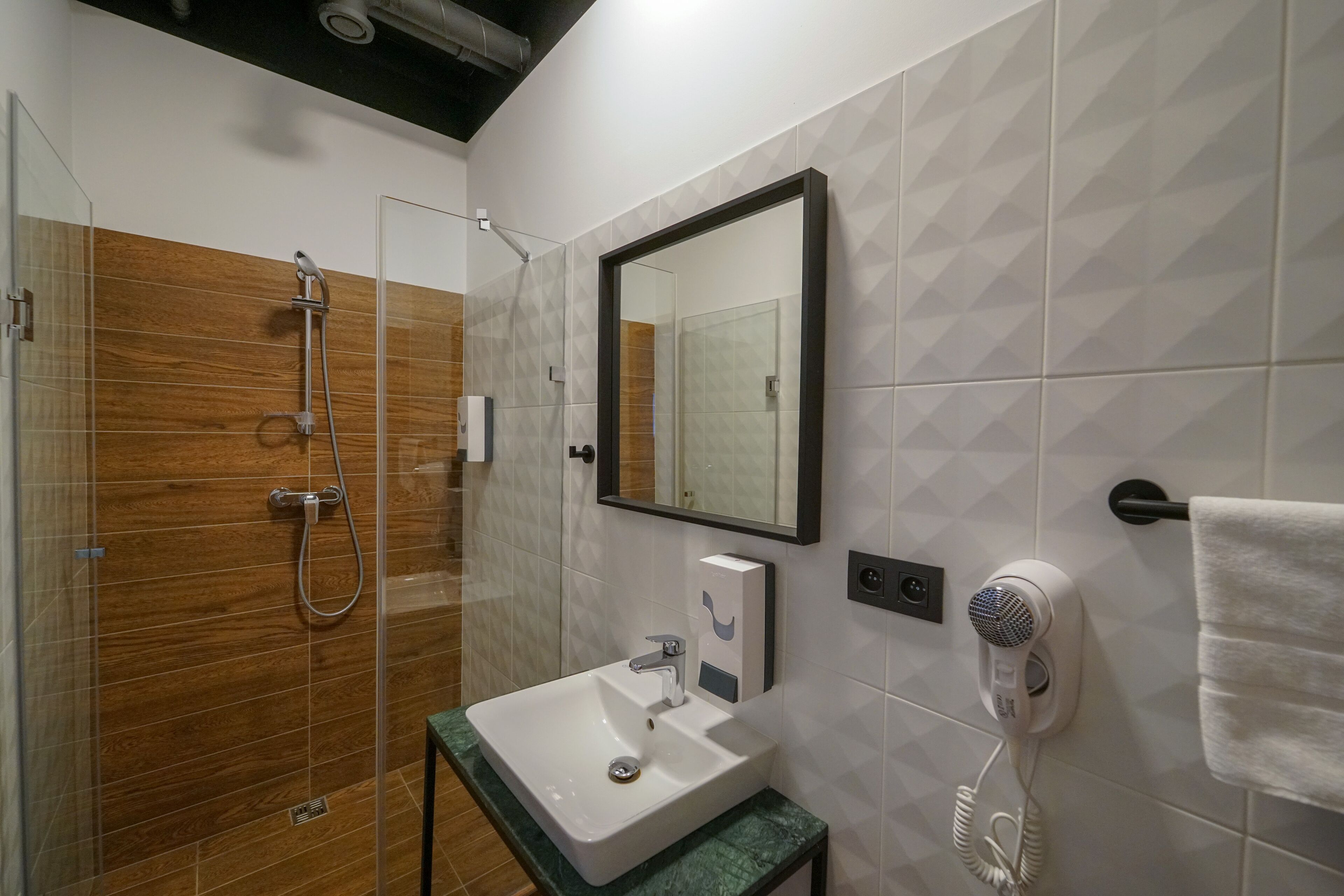 Photo - CHORS like a hotel - Capsule & NFT Boutique Hostel Bratislava - City Center