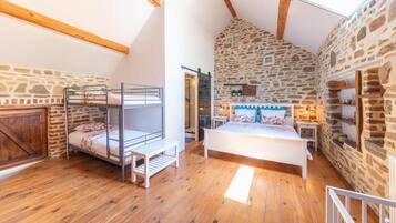 3 slaapkamers, reisbedje, gratis wifi