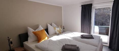 2 bedrooms, Internet