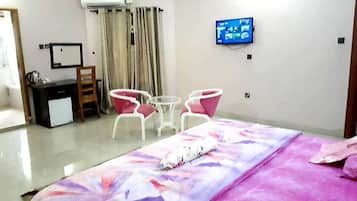 Executive Suite | Free WiFi