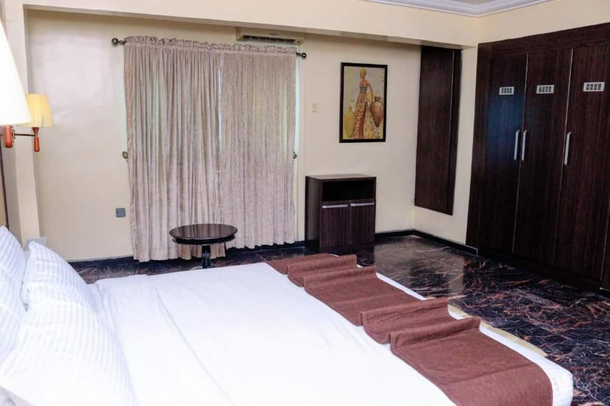 Premium Room | 1 bedroom, desk, laptop workspace, free WiFi