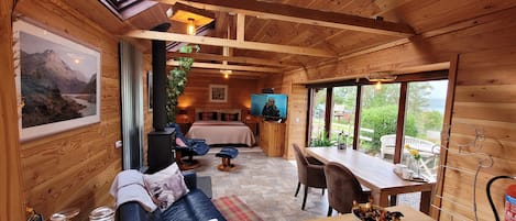 浪漫平房 (Rustic Barn) | 高級寢具、獨特設計、獨特裝修、熨斗/熨衫板