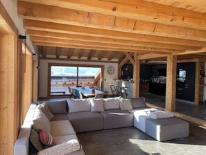 Living area - Chalet Familial Le Perray Alpine Lodge (Abondance)