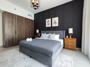 Comfort Apartment | 1 bedroom, iron/ironing board, free WiFi - SuperHost - Luxury Apt Amidst Lush Greens in Madinat Jumeirah (Dubai)